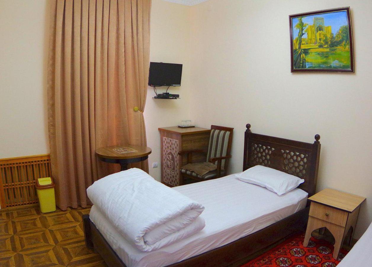 Madina-Mehribon Hotell Bukhara Eksteriør bilde