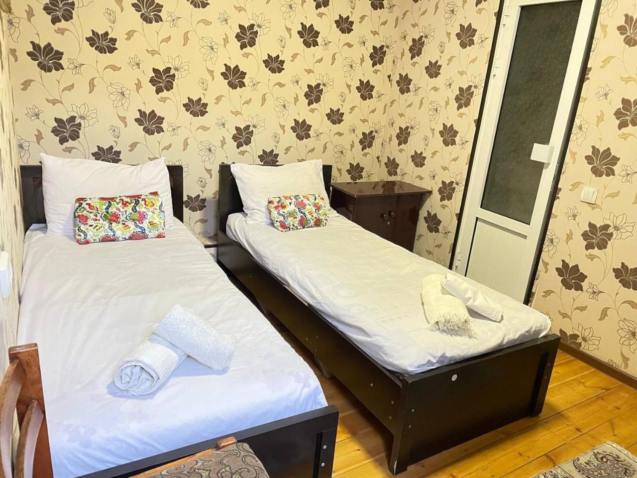 Madina-Mehribon Hotell Bukhara Rom bilde